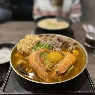 Signature hotpot
