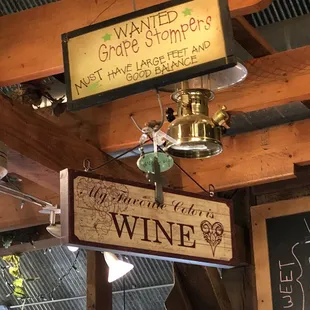 The details in decoration makes this so inviting.