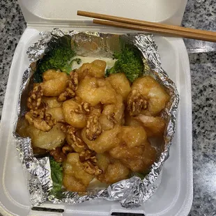 C1. Twinkle Walnut Shrimp