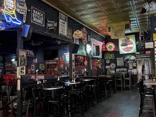 Lil' Red's Longhorn Saloon