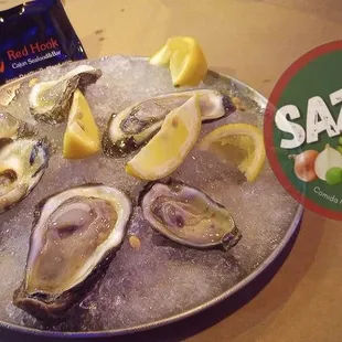 a platter of oysters