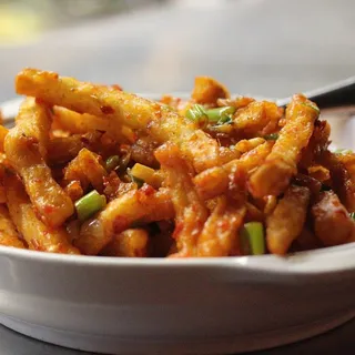 CRISPY CHILLI POTATO