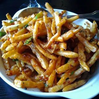 CRISPY CHILLI POTATO