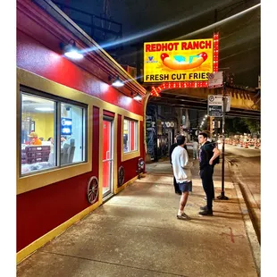 Busy Friday Night @ RED Hot Ranch. (Armitage Ave/Milwaukee Ave) New Local Old Good Chicago Staff! Patio &amp; Parking In the Back.Cool!