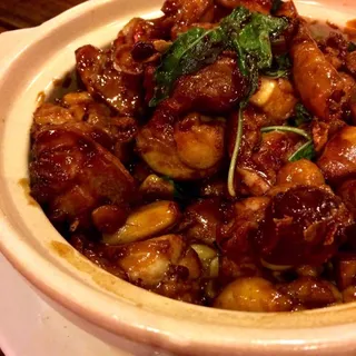Three Cups Chicken/三杯雞肉