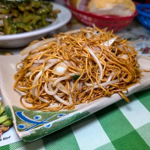 soy sauce chow mein