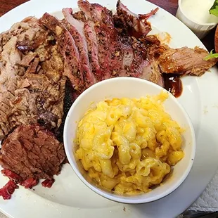 Brisket, tri tip, Mac and cheese and side salad