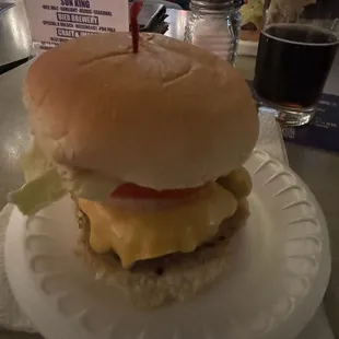 The darn good Cheeseburger