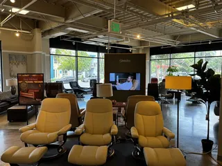HomeWorld Furniture