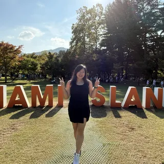 Mimi W.