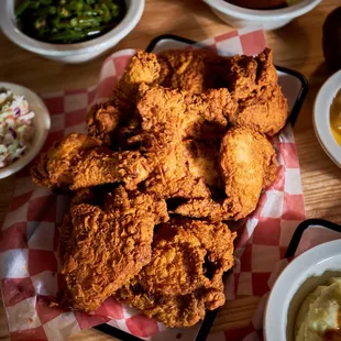 poultry, fried chicken wings, chicken wings and fried chicken, chicken wings, fried chicken, chicken, food, bbq chicken, bbq wings