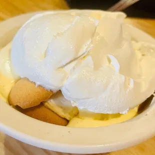 Homemade banana pudding