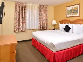 Red Lion Inn & Suites Tucson North Foothills