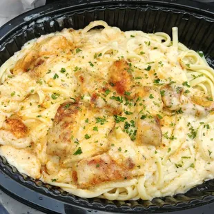 Cajun chicken linguini alfredo pasta.