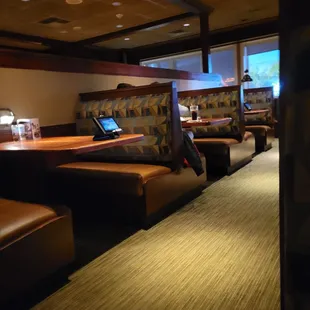 sushi and sashimi, interior