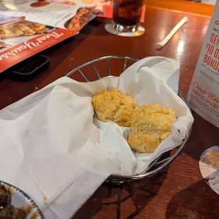 Cheddar Bay biscuits