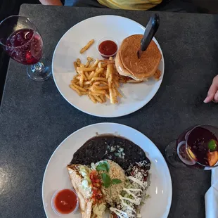 Mesa Burger and Favorito Combinado