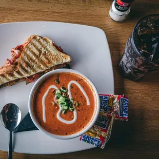 soup, soups and chowder, chowder, food