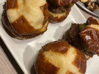 Jonnas Bar & Grill