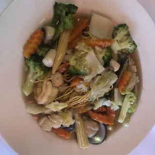 Phuket Crispy Noodles