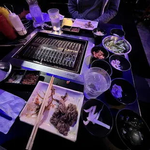 Table for 4 people but tight squeeze for two people