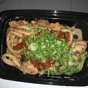 Garlic noodles with chicken