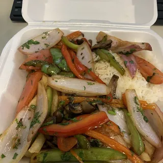 Original Saltado de Vegetales Plate