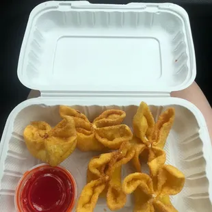 Crab rangoons