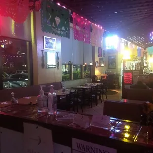 they have both indoor and outdoor dining