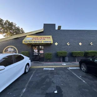 First time trying this spot and I really loved it very good customer service and very good and clean food.