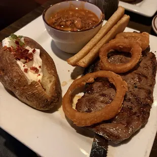 Nice steak special in the bar, also came with a salad