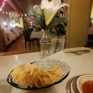 Salsa and chips