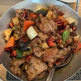 1105. Spicy Incense Pot Beef