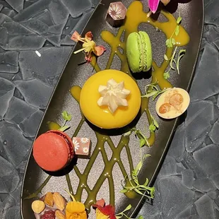 birthday dessert @hei02miyachi on ig