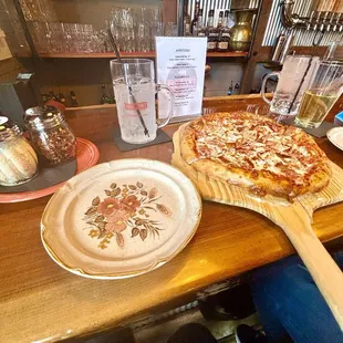 Carnivore flatbread pizza.