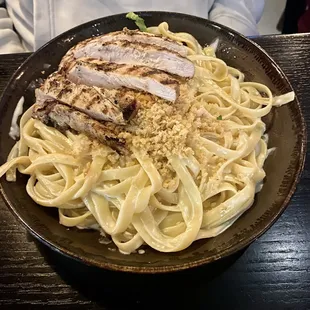 Fettuccine Alfredo with chicken (5/5)