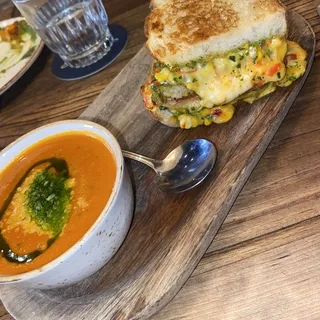 Grill Cheese & Tomato Basil Soup