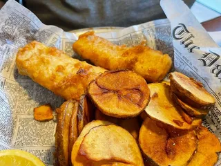 The Olde Triangle Pub