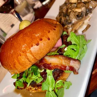 Red red wine burger with sautéed mushrooms