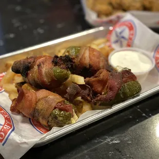 Jalapeño brisket poppers