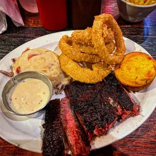 Moist cut brisket plate