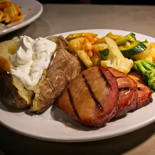 fish, grilled seafood, food, seafood, grilled fish