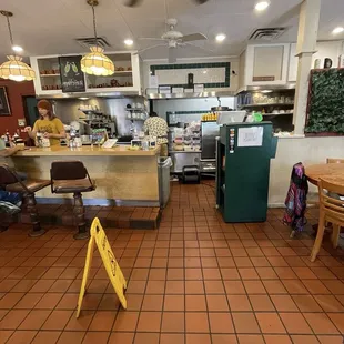 sushi and sashimi, interior