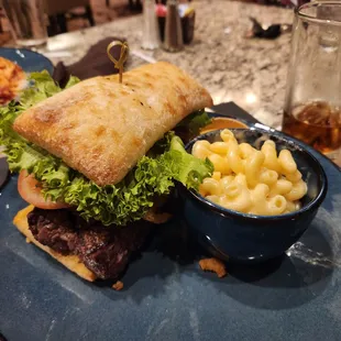 Grilled Steak Sandwich with Mac N Cheese