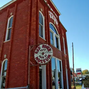 Front of the museum.