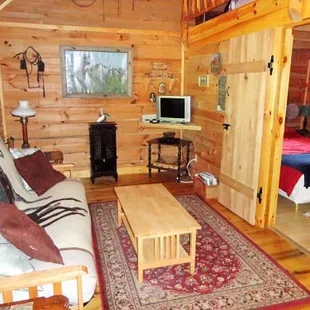 Windy Corner - For information about this cabin, as well as RRO's other cabin's- please visit redriveroutdoors.com