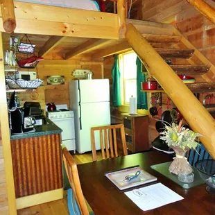 Windy Corner - For information about this cabin, as well as RRO's other cabin's- please visit redriveroutdoors.com