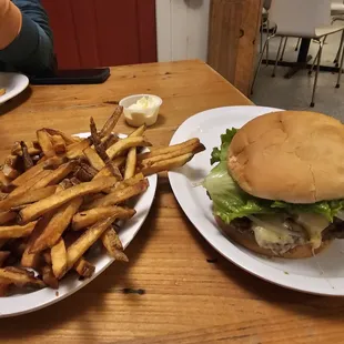 Burger and fries. Classic!