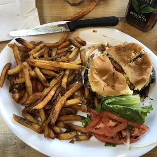 Cheeseburger and fries