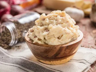 Famous Dave's Bar-B-Que